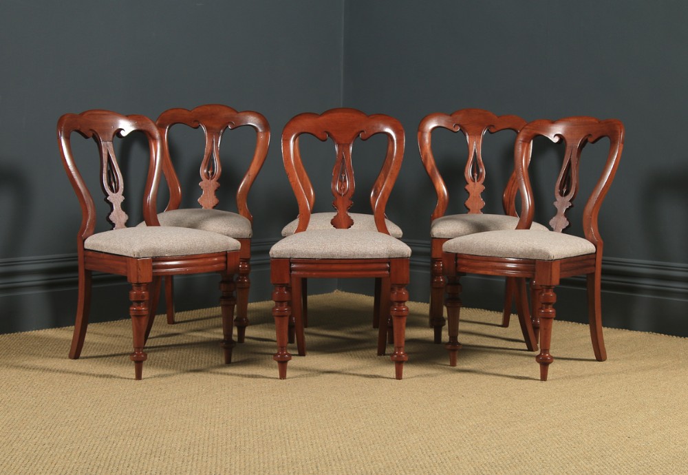 Antique English Victorian Set of Six 6 Mahogany Balloon Spear Back Dining Chairs (Circa 1870)