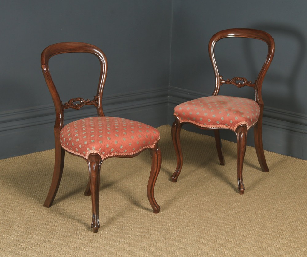 Antique English Pair of Victorian Walnut Carved Balloon Back Occasional Dining Chairs (Circa 1890)