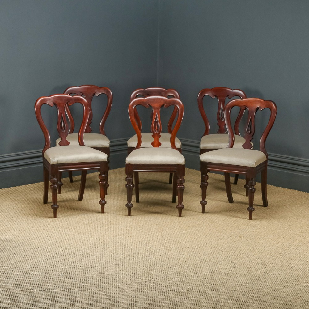 Antique English Victorian Set of Six 6 Mahogany Balloon Spear Back Dining Chairs (Circa 1880)