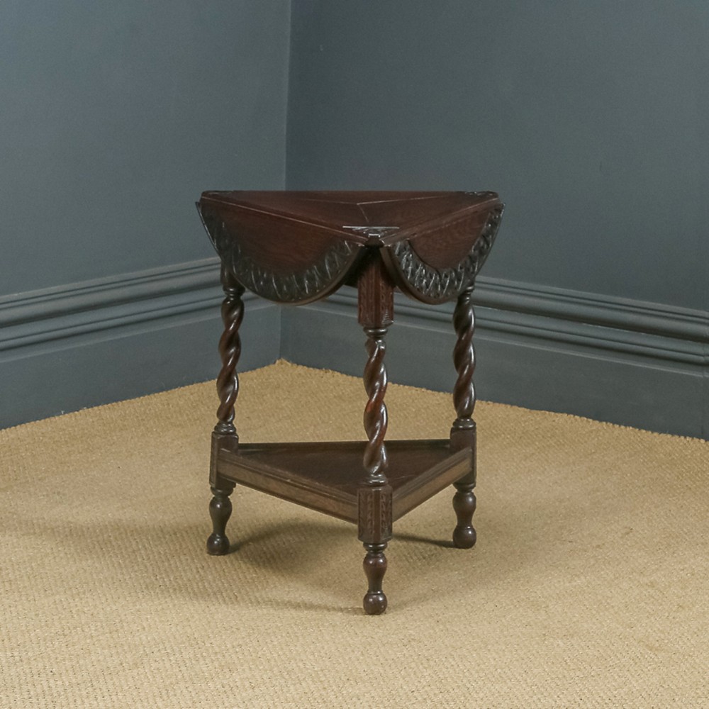 Antique English George V Oak Revolving Round Drop Leaf Tripod Side Lamp Table (Circa 1920)