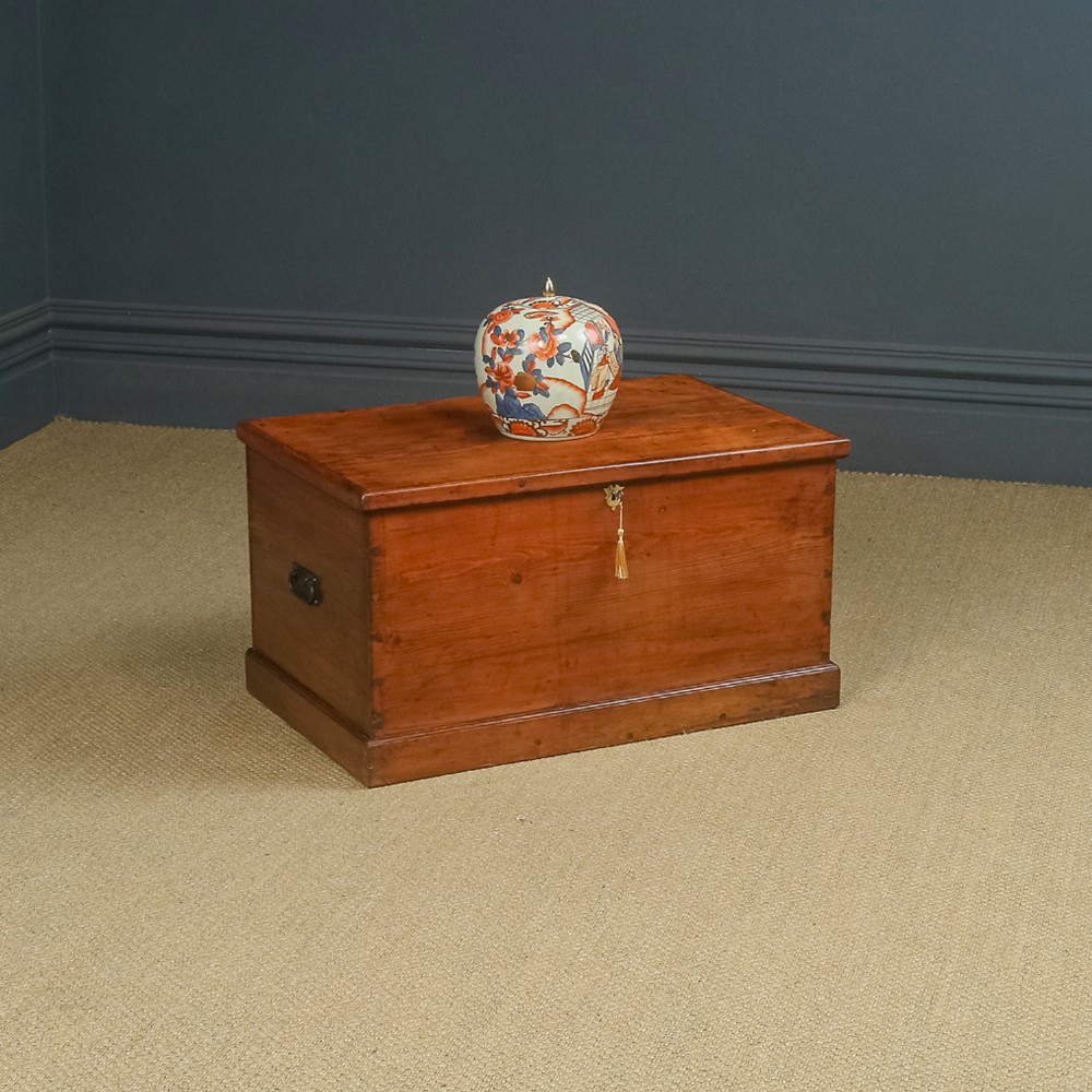 Antique English Victorian Pine Flat-Top Blanket Box Chest Trunk Coffee Table (Circa 1840)