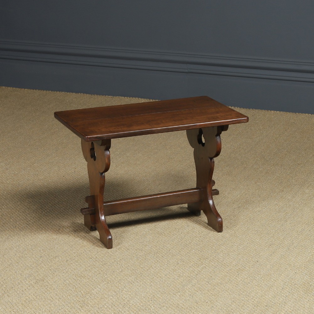 Antique English Arts & Crafts Small Oak Occasional / Lamp / Side / Table (Circa 1920)