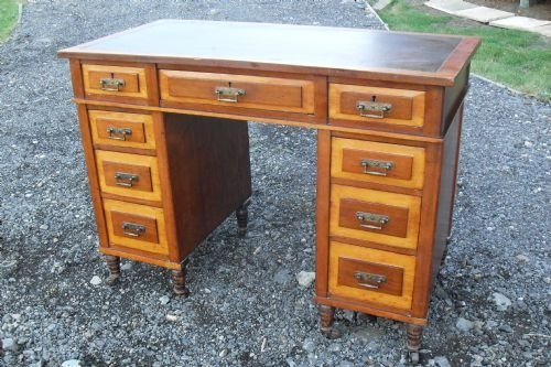 Arts and Crafts Mahogany Pedestal Desk