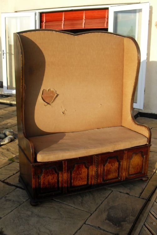 Great Sturdy Jacobean Style Oak Settle