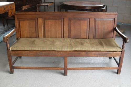 19th Century Oak Settle with Mahogany Crossbanding