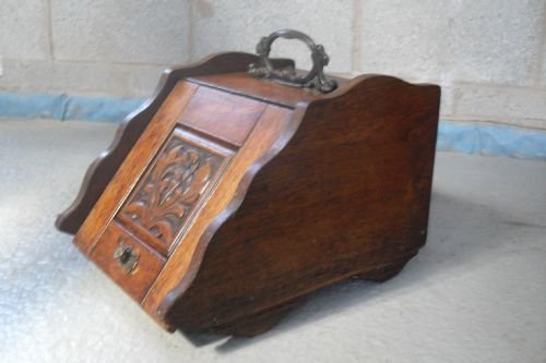 Victorian Carved Oak Coal Purdonium