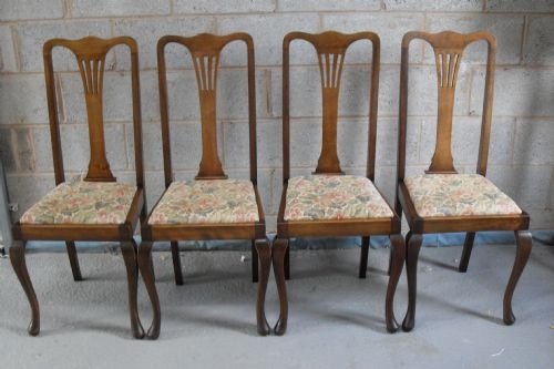 Set of Four Mahogany Queen Anne Style Dining Chairs