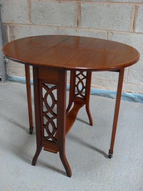 Edwardian Mahogany Petite Sutherland Table