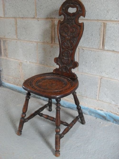 Oak Carved 19th Century Spinning/hall Chair