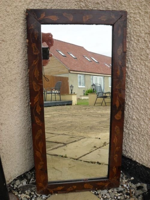 Pretty 19th Century Mirror Mahogany and Floral Inlaid Frame