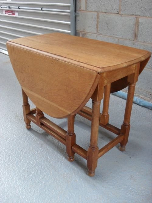 Oak Gateleg Table on Turned Legs