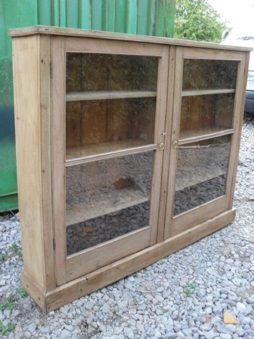 19th Century Light Mahogany Glazed Door Slim Bookcase
