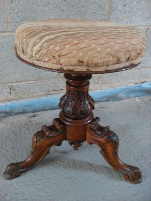 	
Victorian Walnut Adjustable Piano Stool
