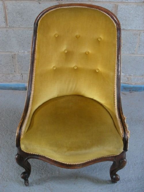 Victorian Walnut Show Wood Ladies Nursing Chair