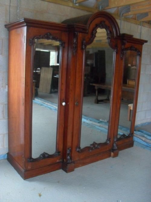 Victorian Mahogany Triple Mirrored Door Wardrobe