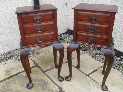 Pair of Petit Mahogany Bedside Drawers on Cabriole Legs