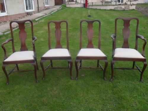 Set of Four Mahogany Queen Anne Style Dining Chairs