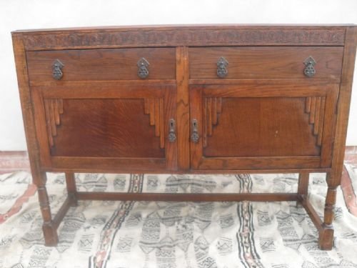 Oak Carved 2 Drawer 2 Door Sideboard