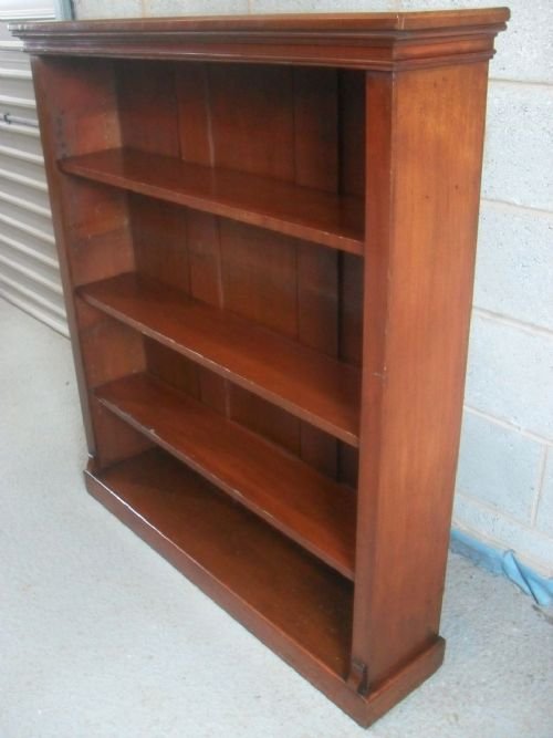 Victorian Mahogany Open Adjustable Bookcase