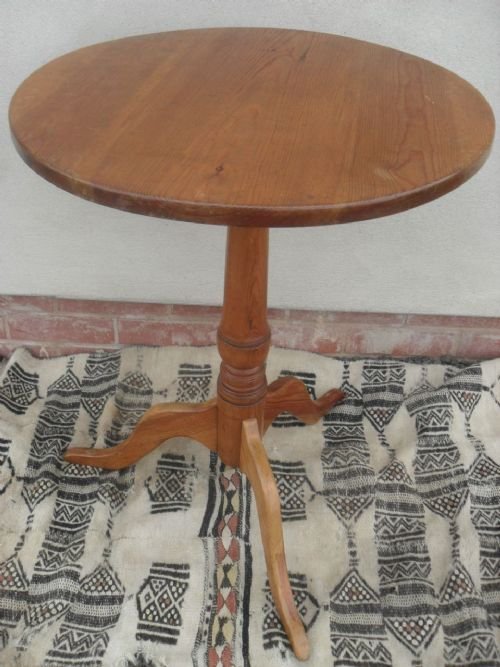 Victorian Pine Wine/lamp Circular Occasional Table
