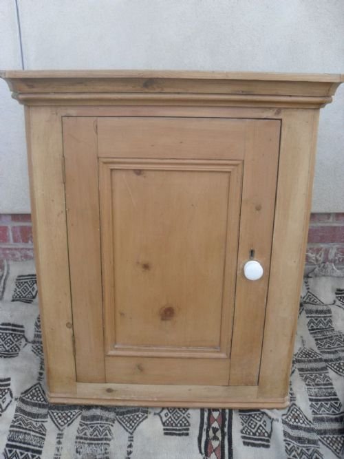 Victorian Pine Hanging Corner Cupboard