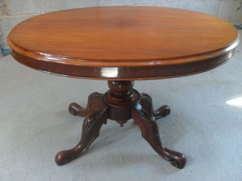 Victorian Mahogany Tilt Top Oval Loo Breakfast Table