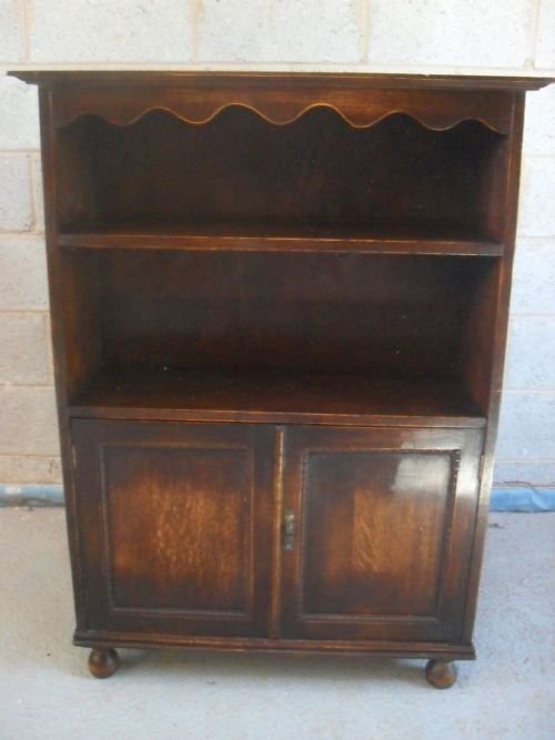 Oak Open Bookcase Cabinet Set on Bun Feet
