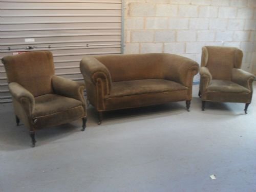 Victorian 3 Piece Suite with Chesterfield Sofa