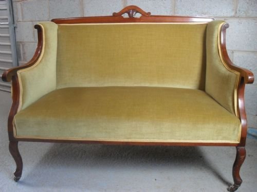 Victorian Mahogany Show Frame Two Seat Parlour Sofa