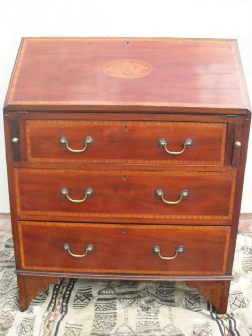 Edwardian Mahogany and Inlaid Wood Crossbanded Bureau