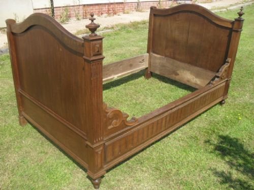 Lovely French Carved Oak Step in Side Bed