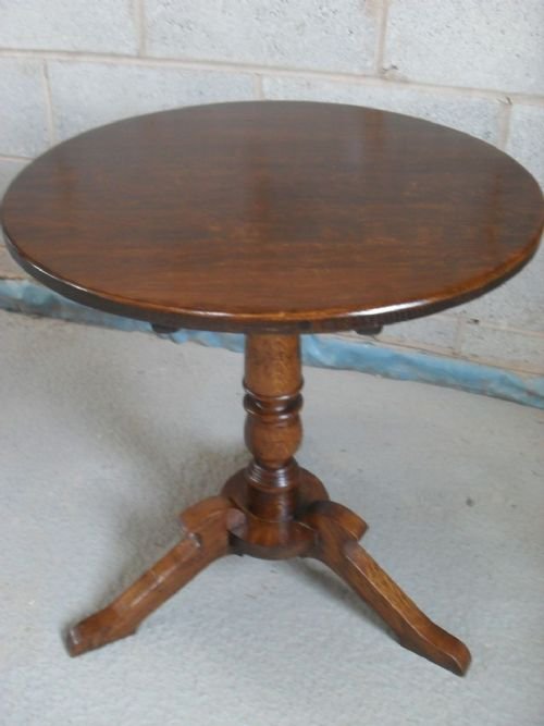 Victorian Oak Tilt Top Table with Turned Column and Tripod Feet
