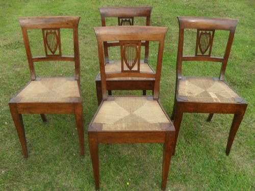 Set of 4 19th Century Mahogany Bar Back Dining Chairs