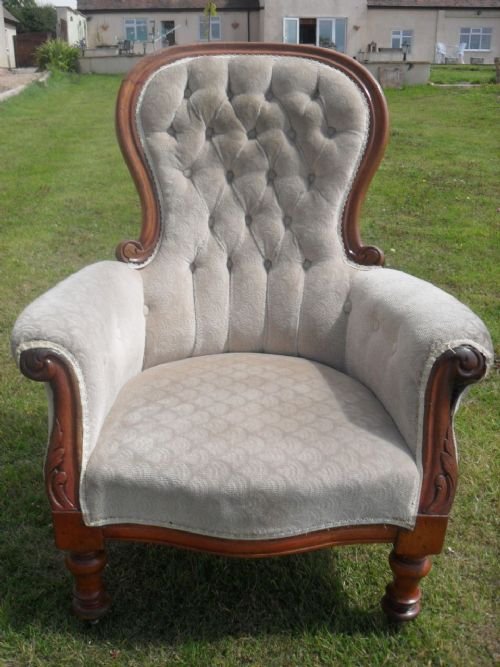 Victorian Show-wood Walnut Fireside Armchair