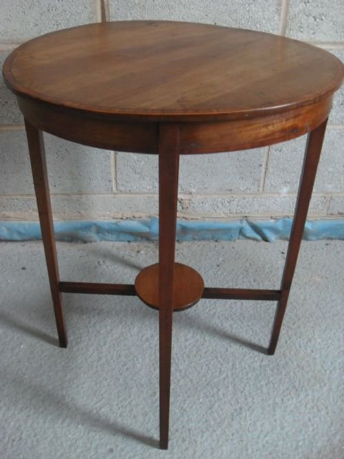 Edwardian Crossbanded Edge Circular Occasional/lamp Table