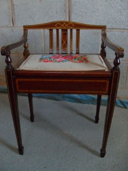 Lovely Edwardian Mahogany and Strung Inlaid Piano Music Stool