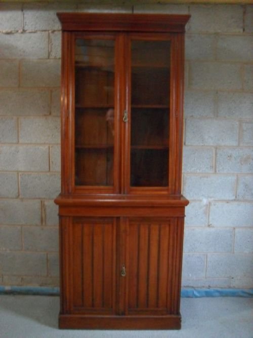 Lovely Condition Victorian Mahogany Glazed Adjustable Bookcase Cabinet