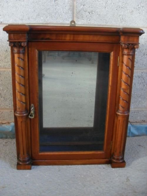Lovely Victorian Break Front Mahogany Mirror Backed Cabinet