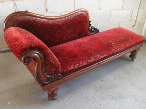 Victorian Carved Mahogany and Upholstered Scroll Back Chaise Longue