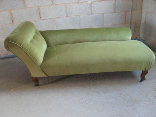 Edwardian Oak Framed and Green Upholstered Chaise Longue
