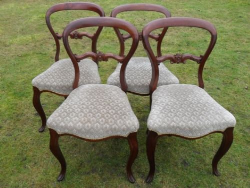 Set of 4 Victorian Mahogany Hoop Balloon Back Serpentine Front Dining Chairs