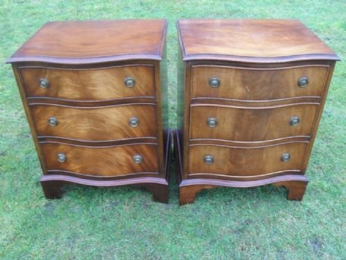 Pair of Serpentine Fronted Mahogany 3 Drawer Bedside Chests