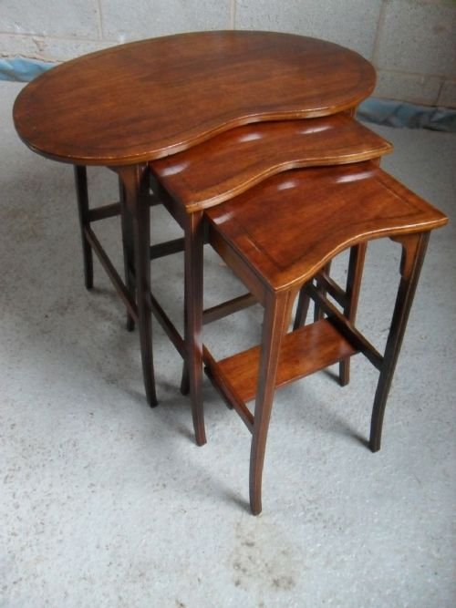 Lovely Edwardian Mahogany Kidney and Shaped Nest of 3 Tables