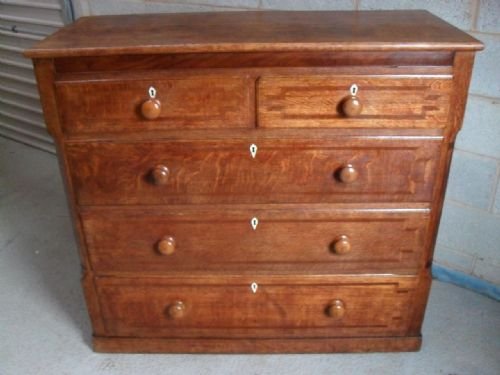 Superb 19th Century Large Oak Chest of 2 Over 3 Drawers