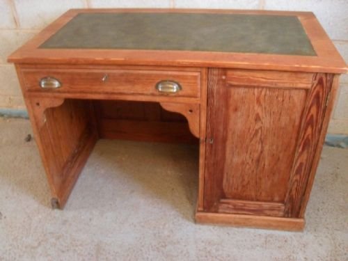 Victorian Panelled Pitch Pine Kneehole Single Pedestal Desk