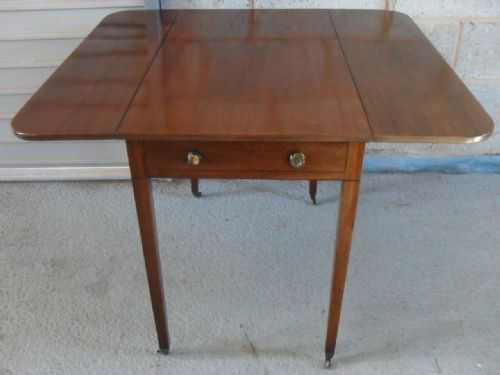 Edwardian Mahogany Twin Flap Pembroke Dining Table