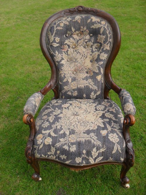 Victorian Carved Showood Upholstered Spoon Back Open Armchair