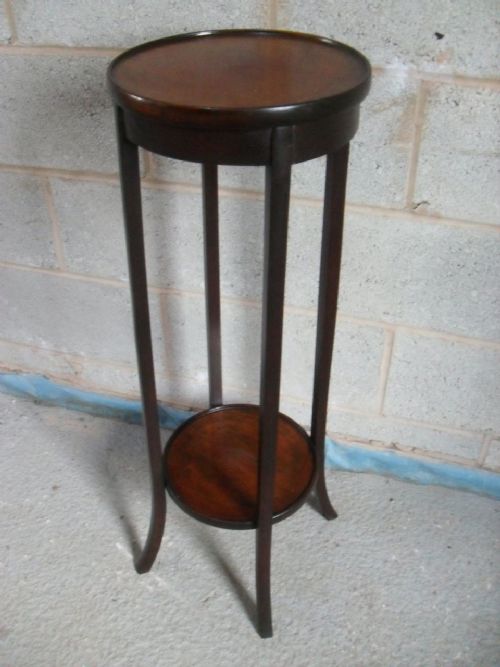 Edwardian Mahogany Circular Jardiniere Stand