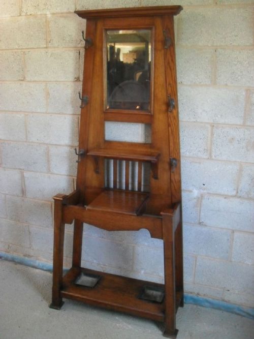 Arts & Crafts Medium Oak Bevel Mirror Tapering Hall Stand
