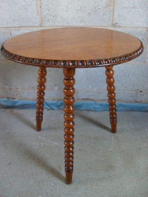 Victorian Light Oak Bobbin Leg Carved Edge Cricket Occasional Table